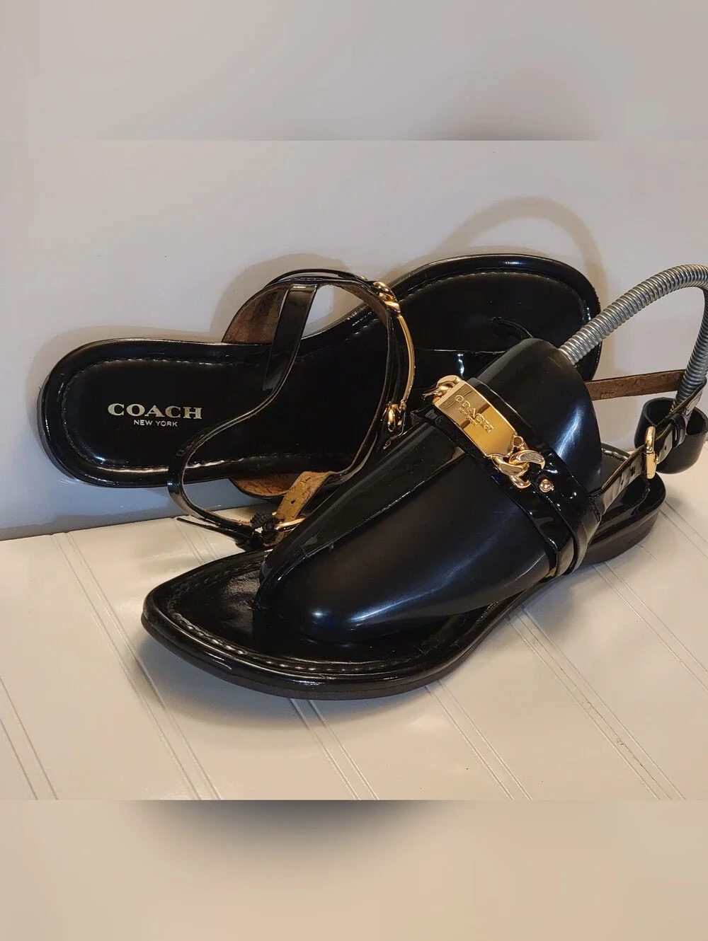 Coach Caterine Open Toe Patent Leather Black Thong Sandal Size 7.5 B Women's